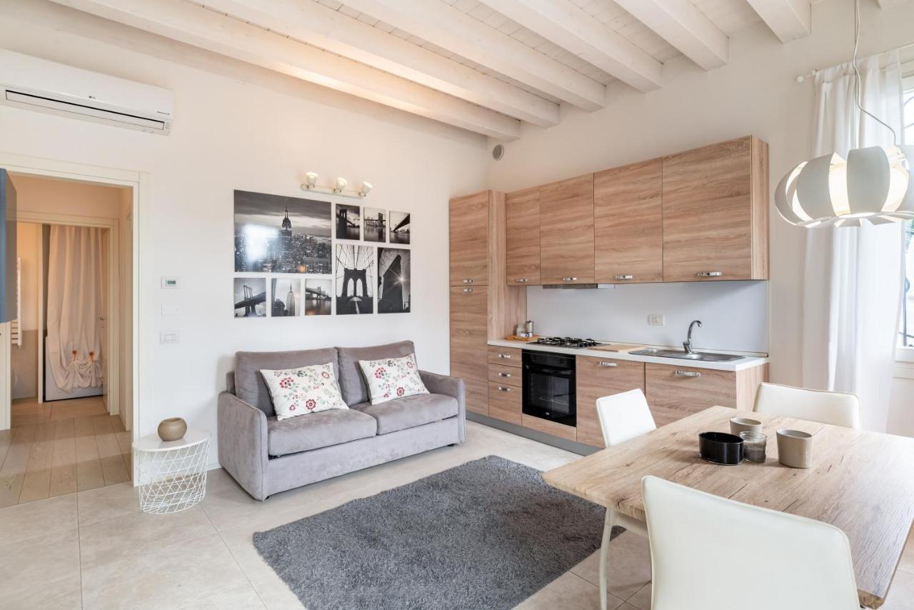 Corte Cappuccina 14 Elegant Apt Con Parcheggio! Padua Exterior foto
